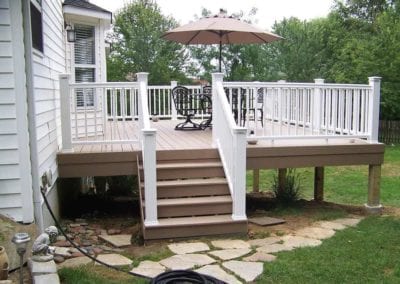 white-and-brown-deck-one-level